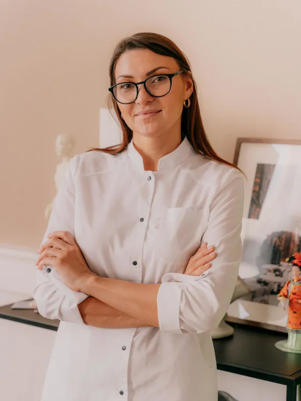 Dr. Chris Karapasha, DDS